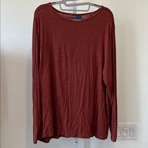 Old Navy Women's Red Long Sleeve Tee
